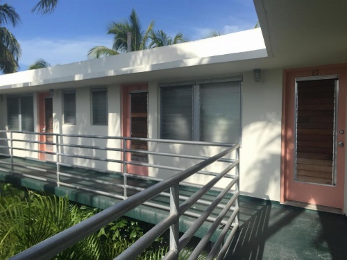 El Patio Motel image 19