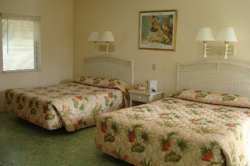 El Patio Motel image 37